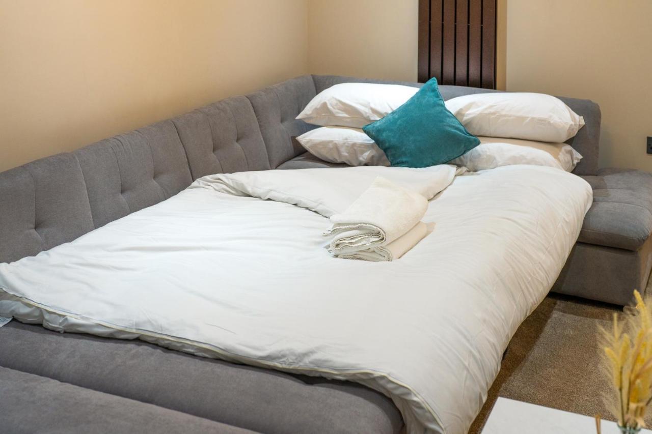 Brand New London Luxury House - Sleeps 8 Villa Eksteriør billede
