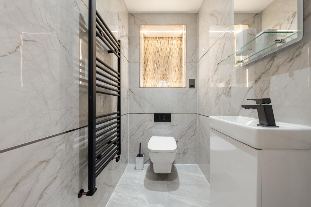 Brand New London Luxury House - Sleeps 8 Villa Eksteriør billede