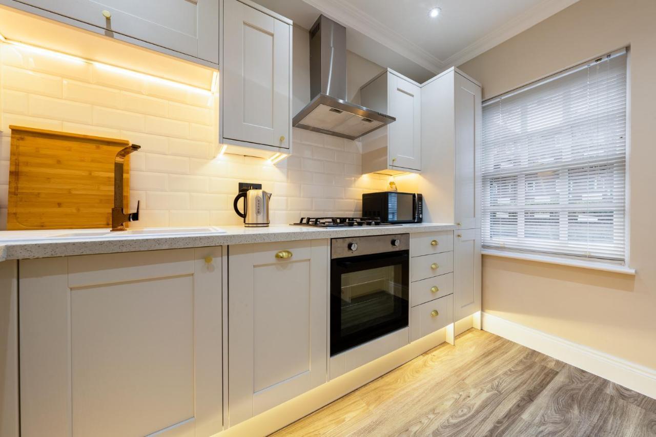 Brand New London Luxury House - Sleeps 8 Villa Eksteriør billede